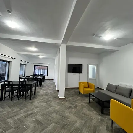 Casa Roma Homestay *